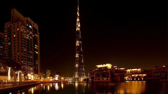 How Many People Died Building Burj Khalifa